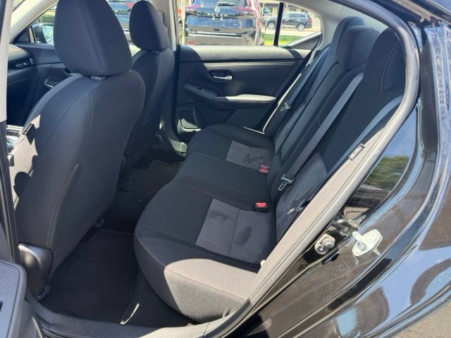 Certified 2023 Nissan Sentra SR w/ Midnight Edition Package FWD image 23
