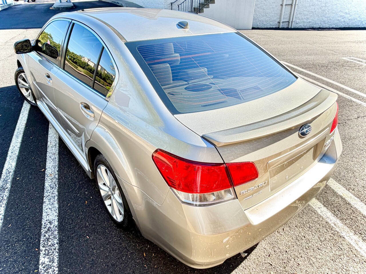 Used 2014 Subaru Legacy 2.5i Limited w/ Moonroof Package image 12