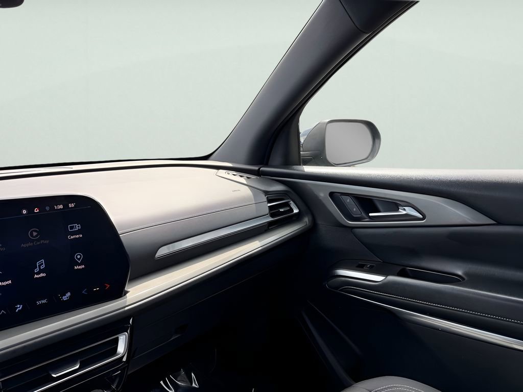 Used 2024 Chevrolet Traverse LT AWD/4WD image 30