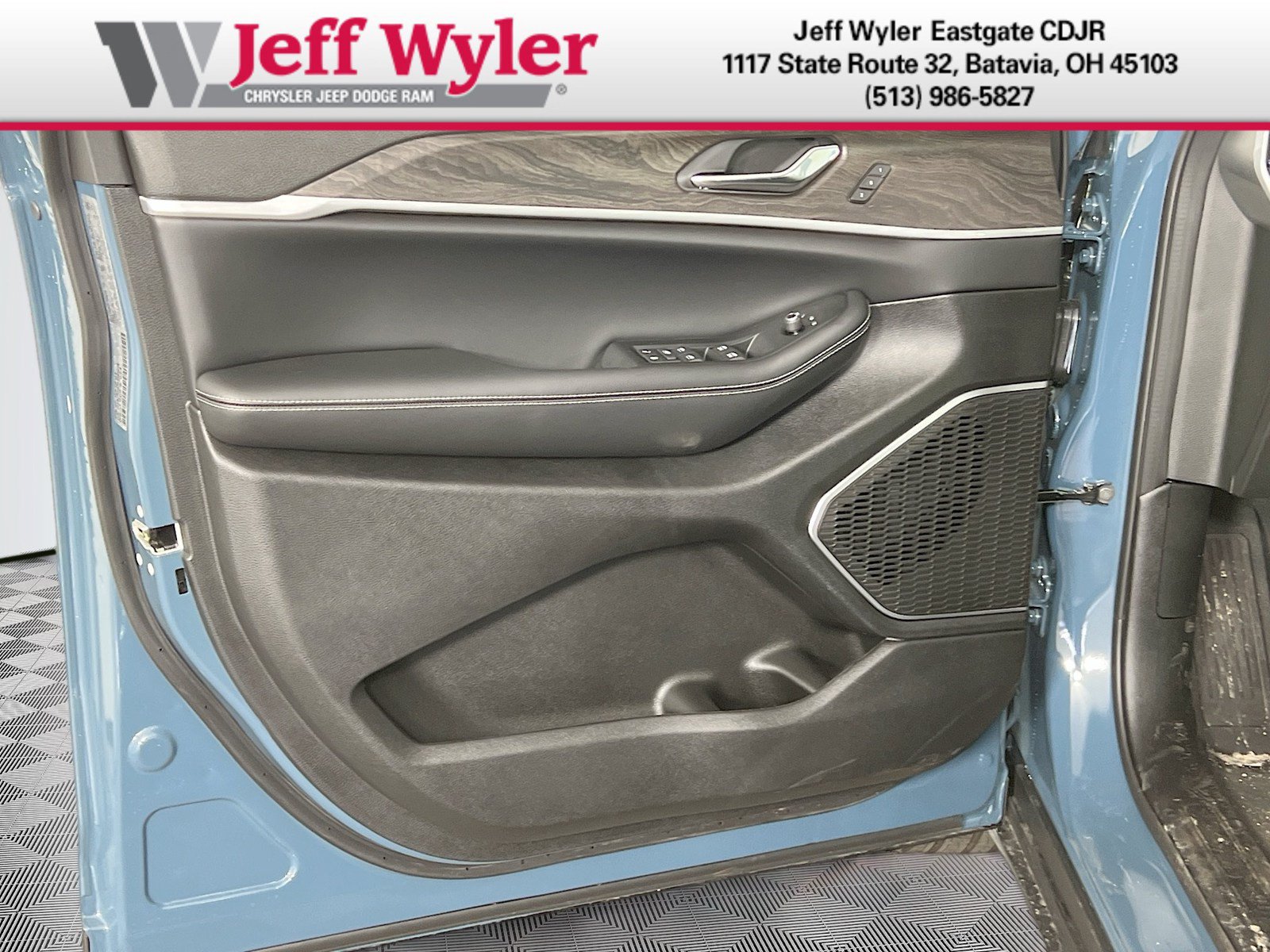 New 2026 Jeep Grand Cherokee Limited w/ Limited Altitude Package AWD/4WD image 20