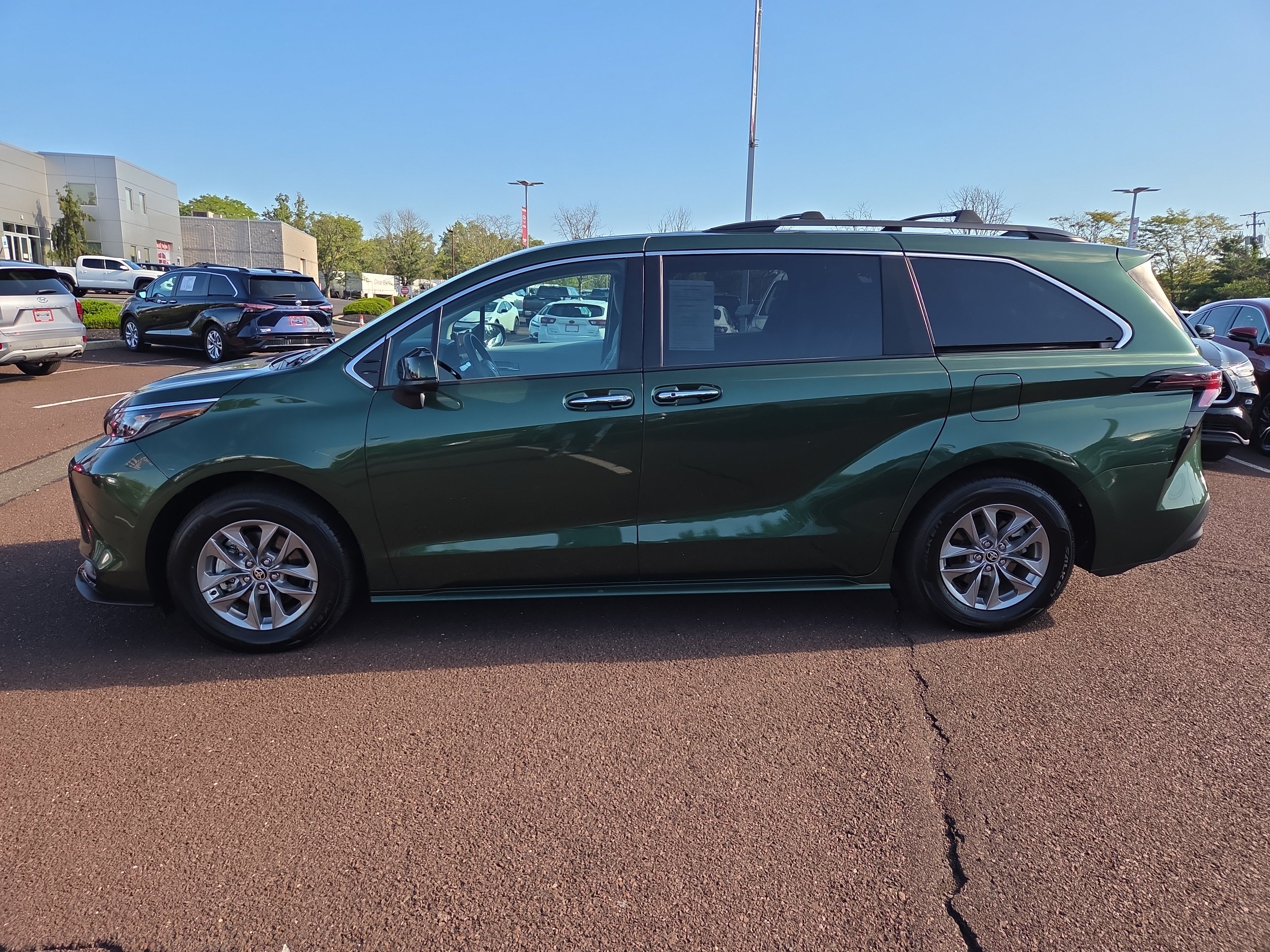 Certified 2026 Toyota Sienna XLE AWD/4WD image 6