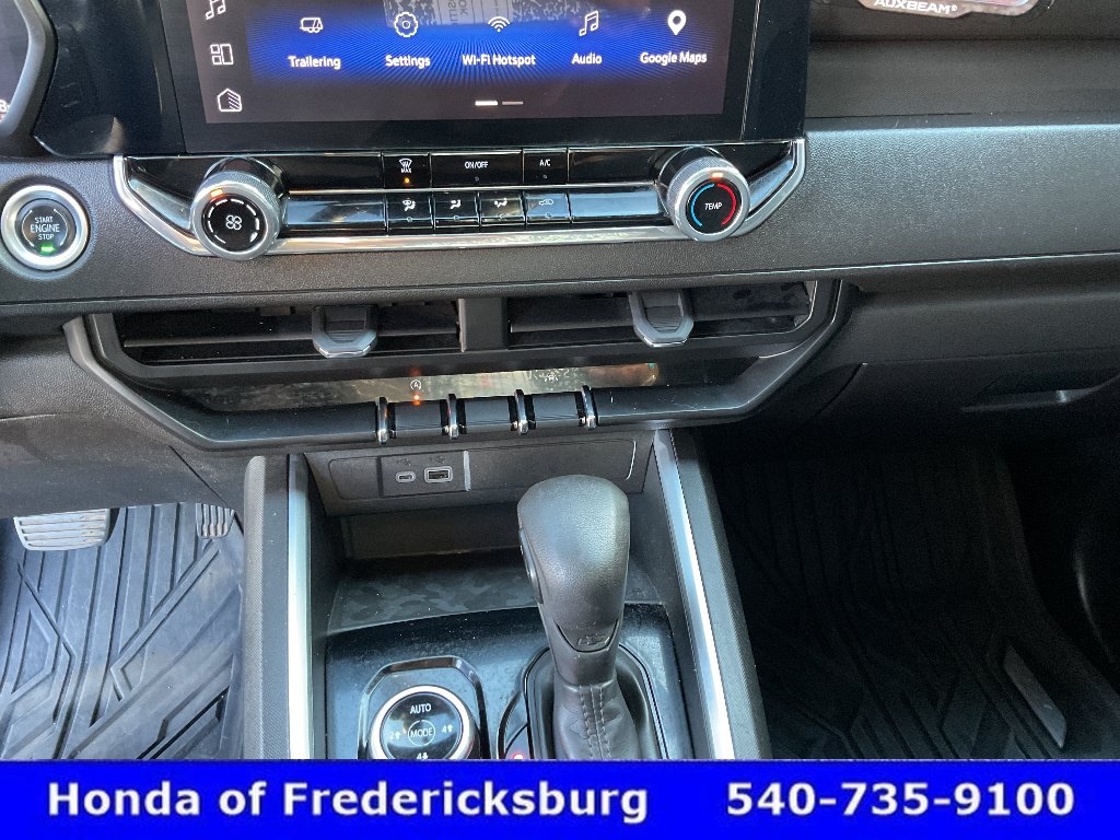 Used 2024 Chevrolet Colorado Trail Boss AWD/4WD image 31