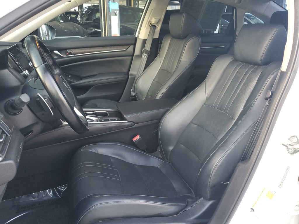 Used 2020 Honda Accord Touring image 17