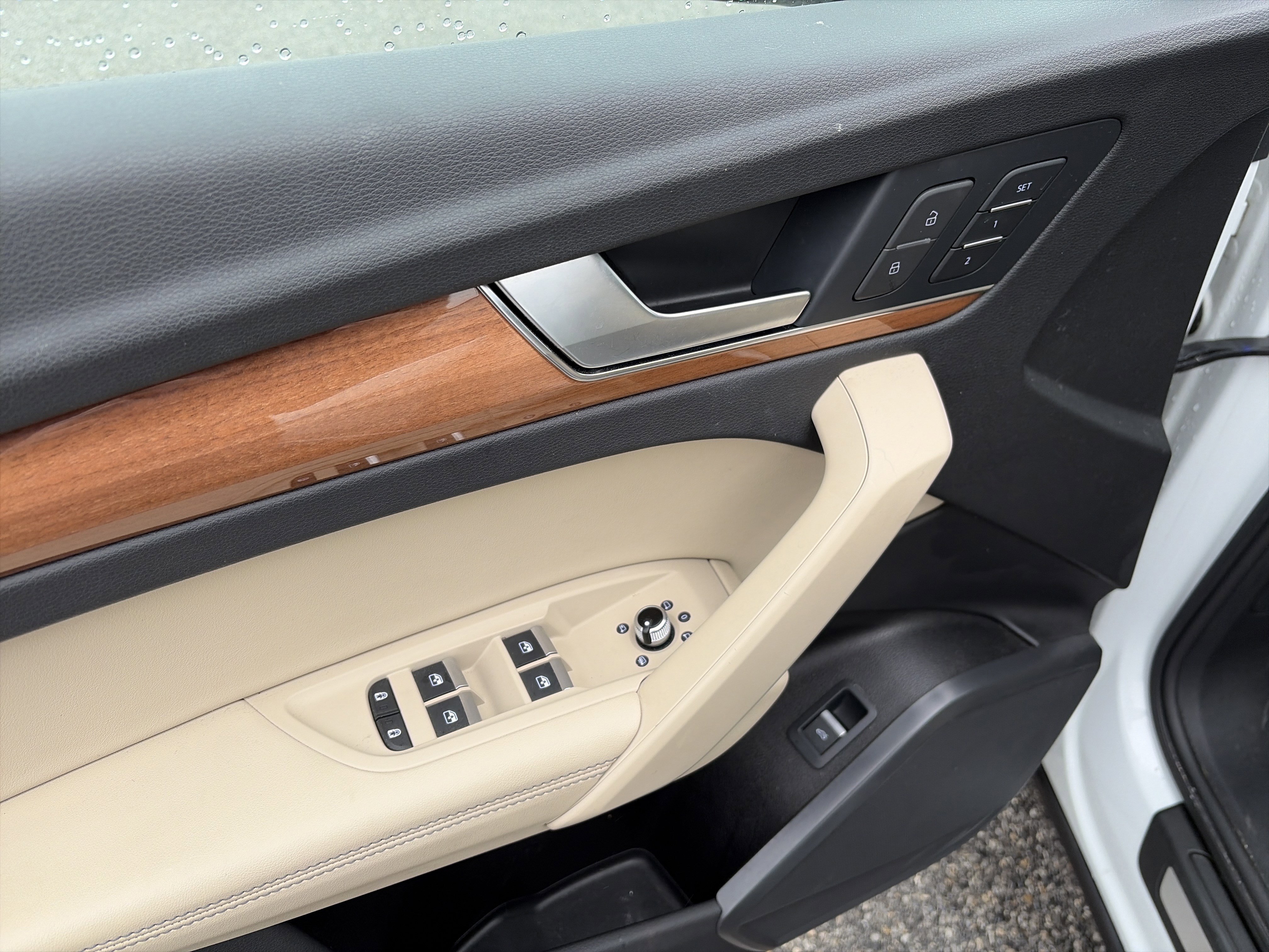 Used 2021 Audi Q5 Premium Plus w/ Premium Plus Package image 9