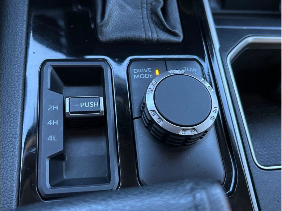 Used 2022 Toyota Tundra Limited image 18