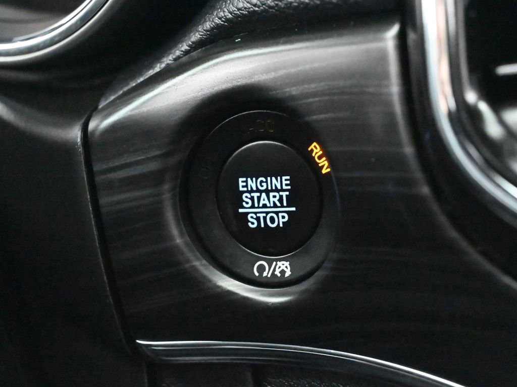 Used 2021 Jeep Grand Cherokee Limited w/ Premium Lighting Group image 36