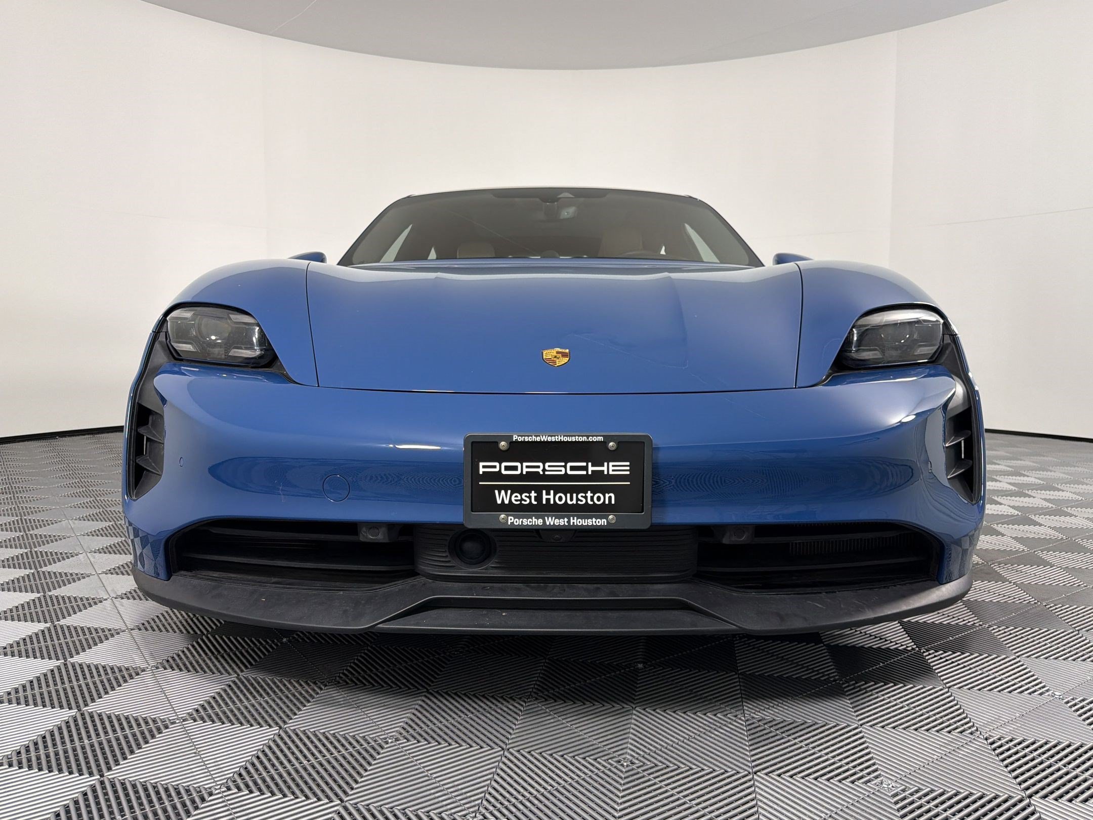 Certified 2023 Porsche Taycan GTS AWD/4WD image 13
