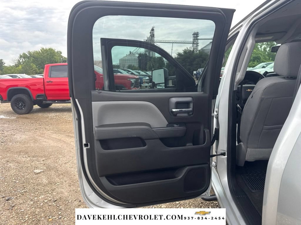 Used 2018 Chevrolet Silverado 3500 W/T w/ WT Convenience Package AWD/4WD image 23