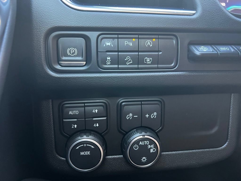 Used 2023 Chevrolet Tahoe High Country AWD/4WD image 43