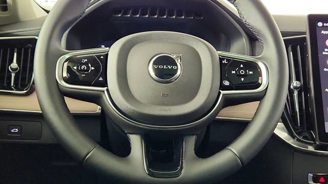 New 2026 Volvo XC90 B5 Plus w/ Protection Package AWD/4WD image 24
