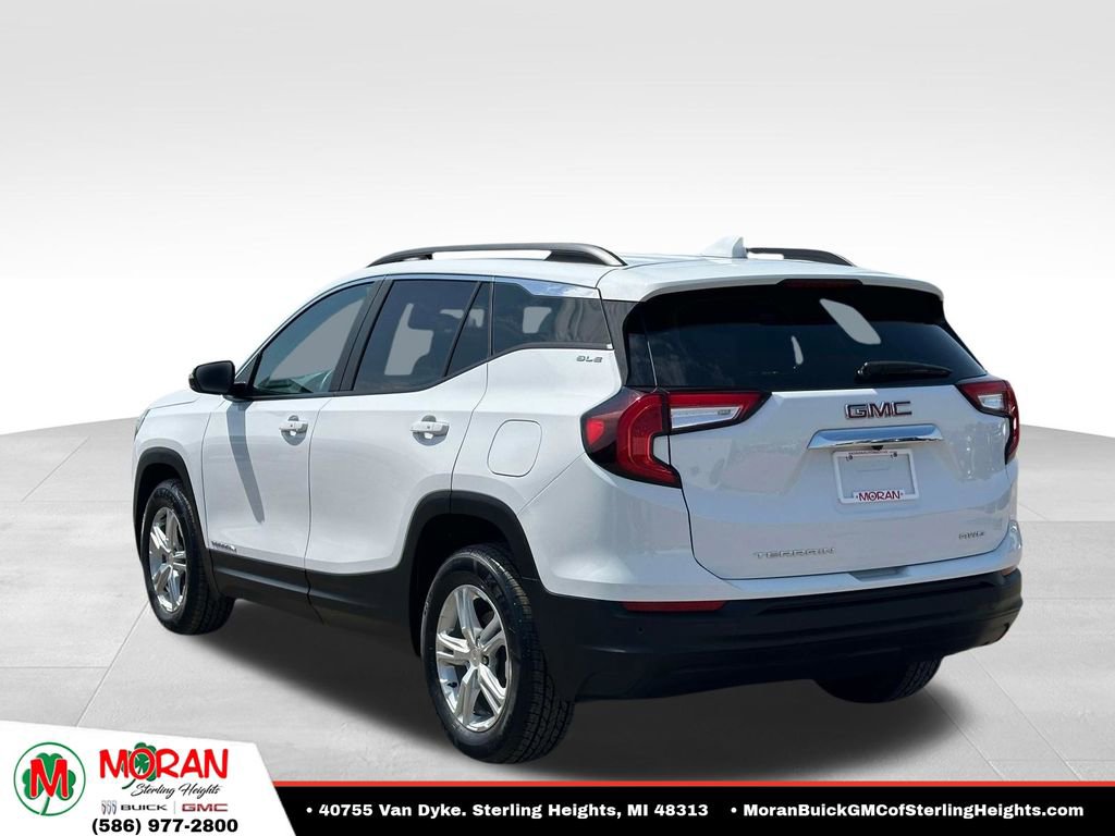 Certified 2024 GMC Terrain SLE w/ Driver Convenience Package AWD/4WD image 3