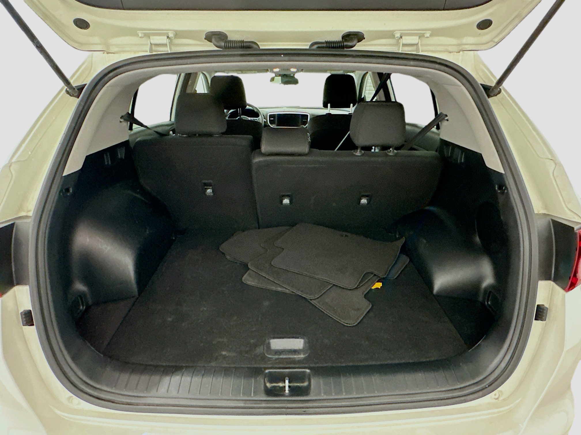 Used 2022 Kia Sportage LX image 29