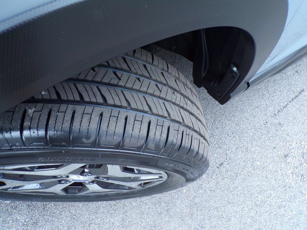 Certified 2023 Subaru Forester Premium AWD/4WD image 2