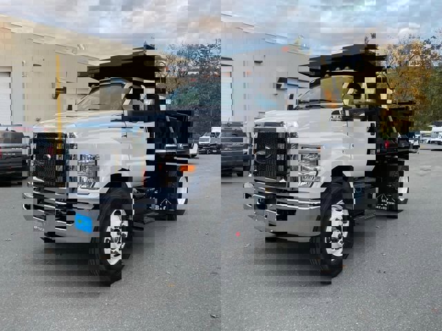 New 2026 Ford F650 2WD Regular Cab Super Duty image 3