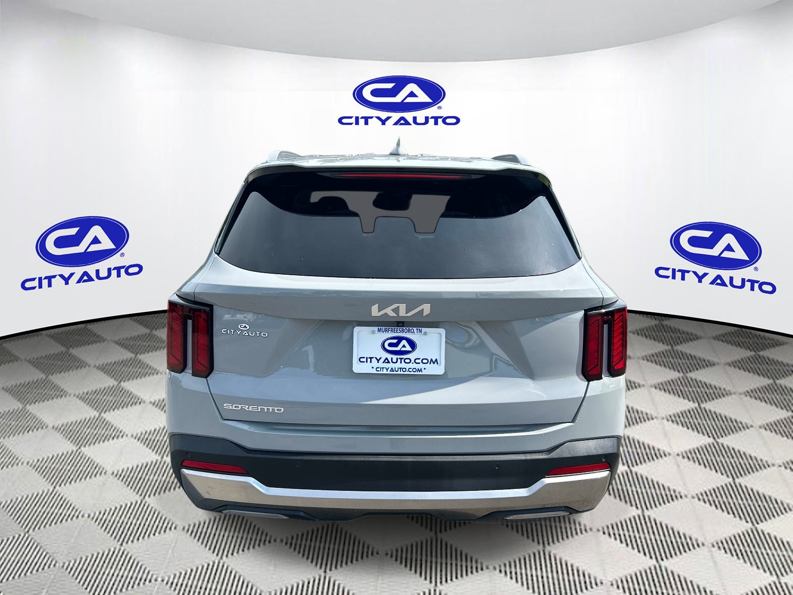 Used 2025 Kia Sorento S FWD image 4
