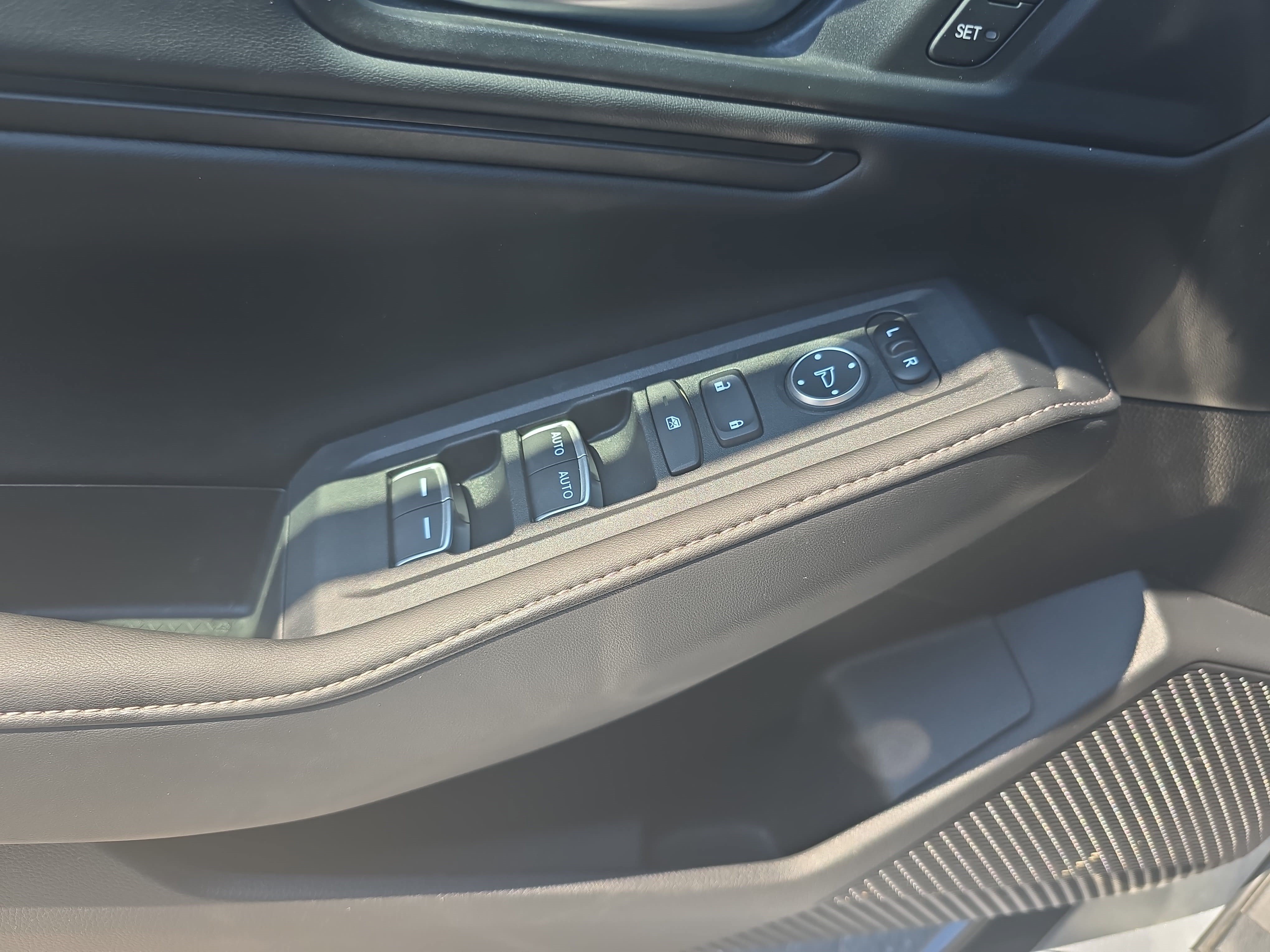 Used 2025 Honda Accord Sport image 25