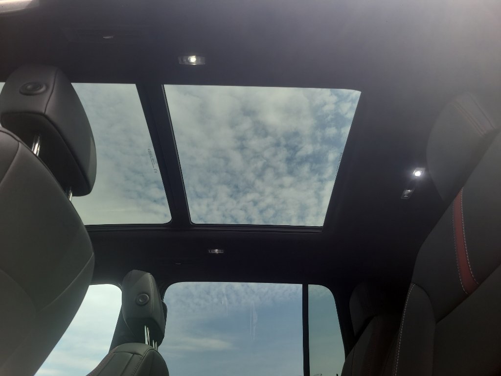 Used 2026 Chevrolet Traverse RS AWD/4WD image 39