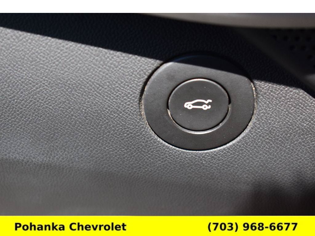 Used 2018 Chevrolet Camaro SS RWD image 24