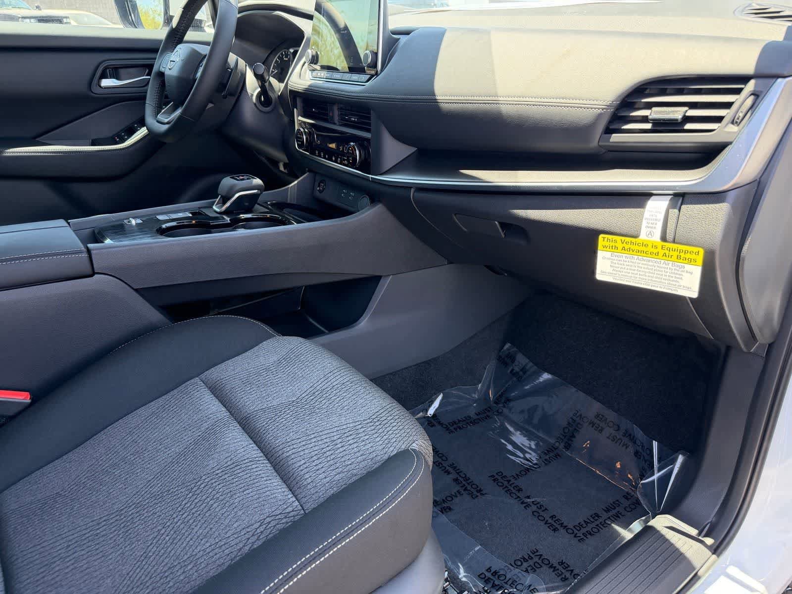 New 2026 Nissan Rogue SV FWD image 12