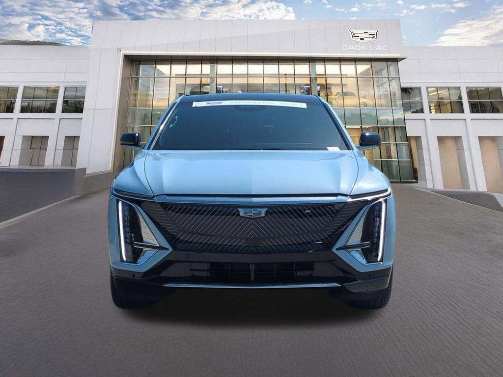 Certified 2024 Cadillac Lyriq Tech RWD image 2