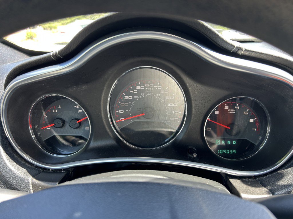 Used 2014 Dodge Avenger SE w/ Blacktop Package image 5