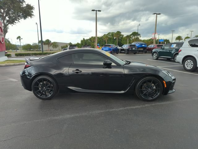 Used 2022 Toyota GR86 Premium RWD image 3