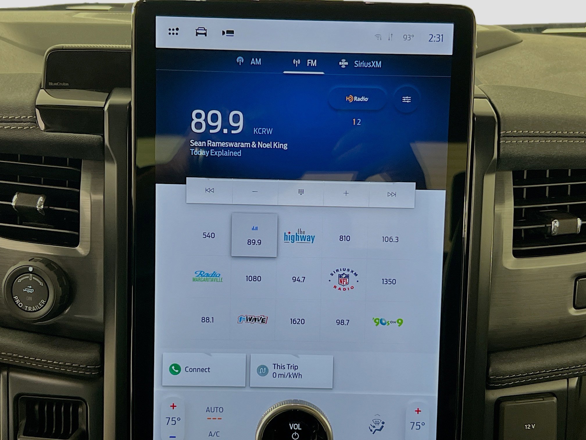 Used 2025 Ford F150 Lightning Flash image 15