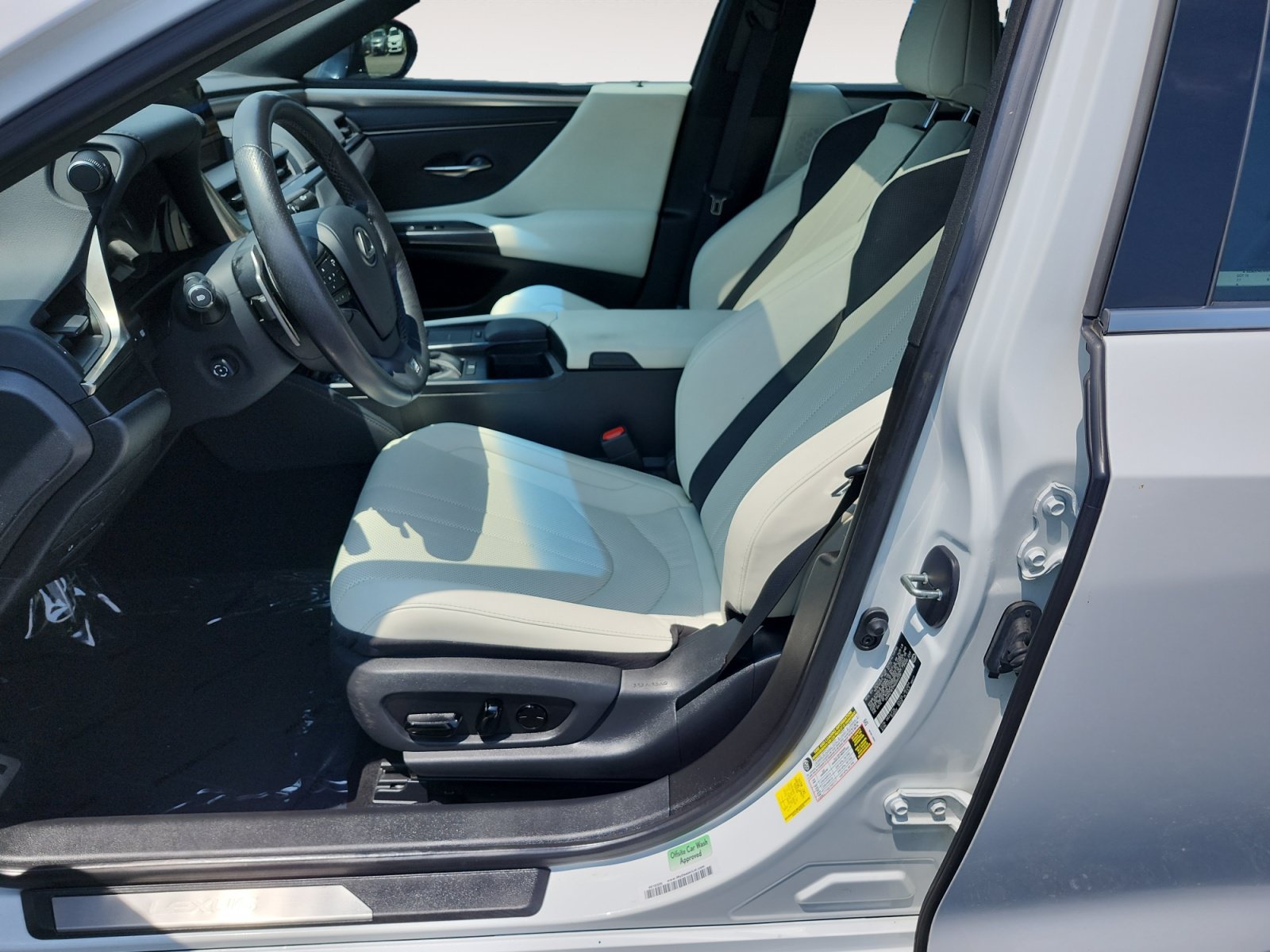 Used 2021 Lexus ES 350 F Sport w/ Special Edition FWD image 9