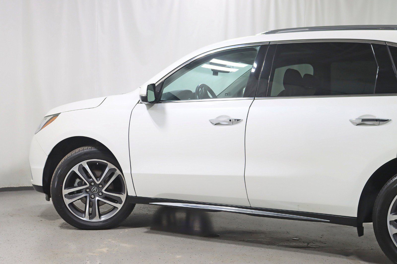 Used 2018 Acura MDX w/ Advance & Entertainment image 11