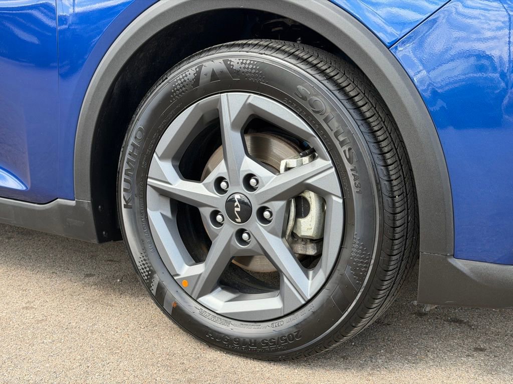 Used 2025 Kia K4 LXS FWD image 27