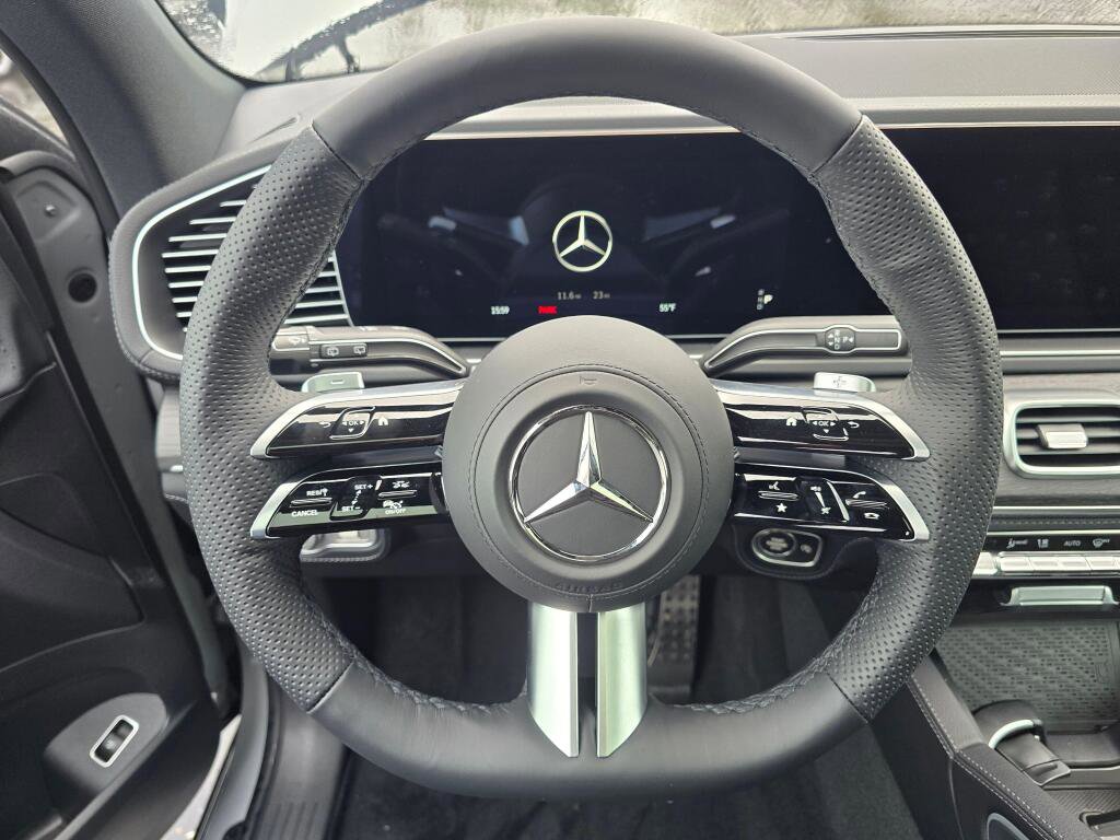 New 2026 Mercedes-Benz GLS 580 4MATIC image 14