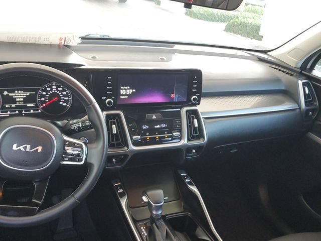 Certified 2023 Kia Sorento S FWD image 14