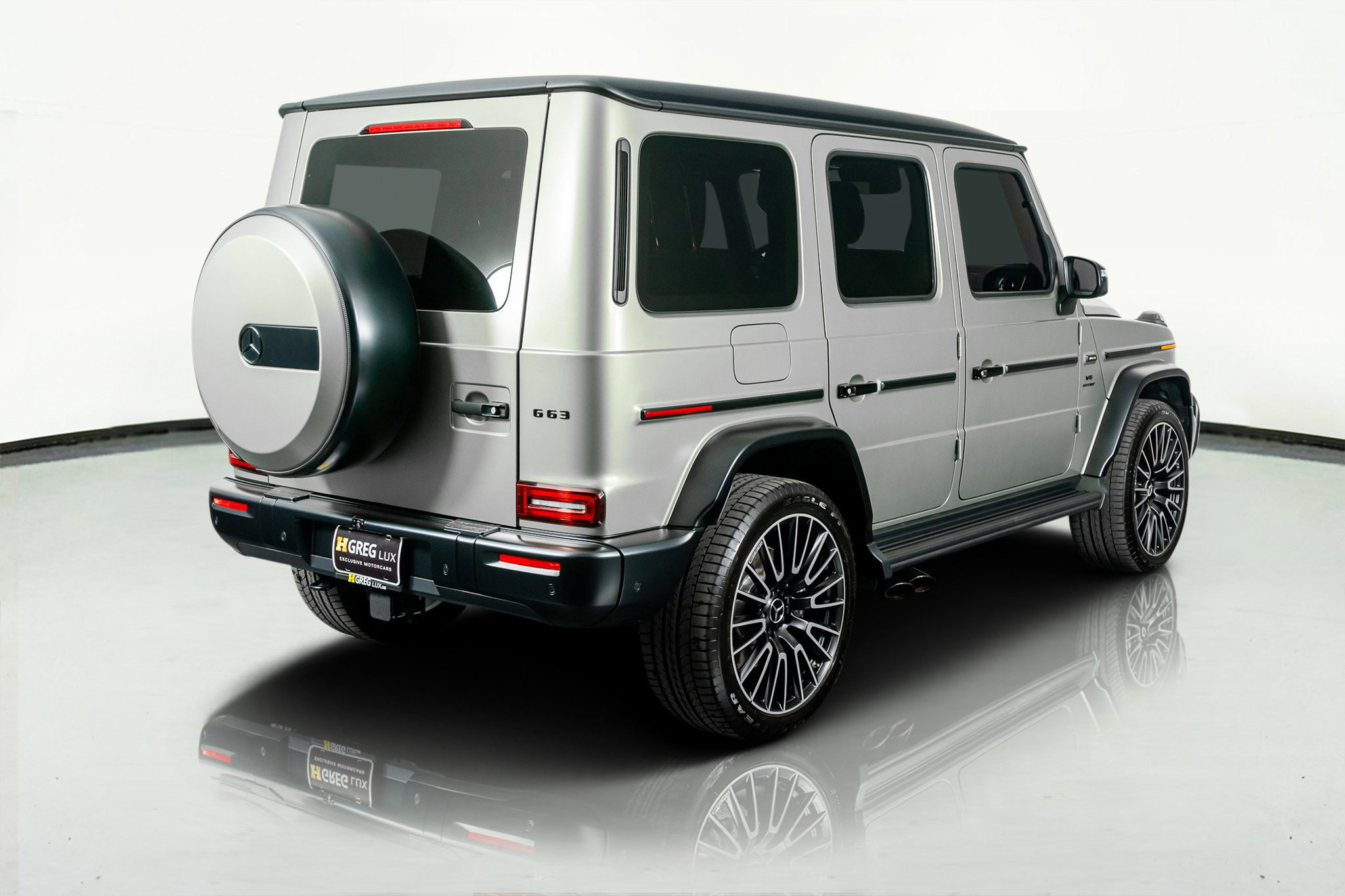 Used 2025 Mercedes-Benz G 63 AMG 4MATIC w/ Night Package Magno image 10