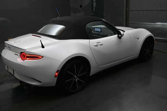 Used 2024 MAZDA MX-5 Miata Grand Touring w/ Weather Package RWD image 29
