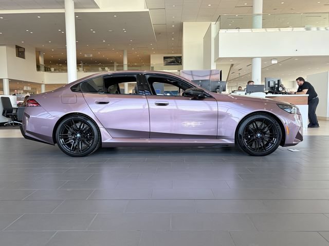 New 2027 BMW M5 w/ Carbon Package AWD/4WD image 4