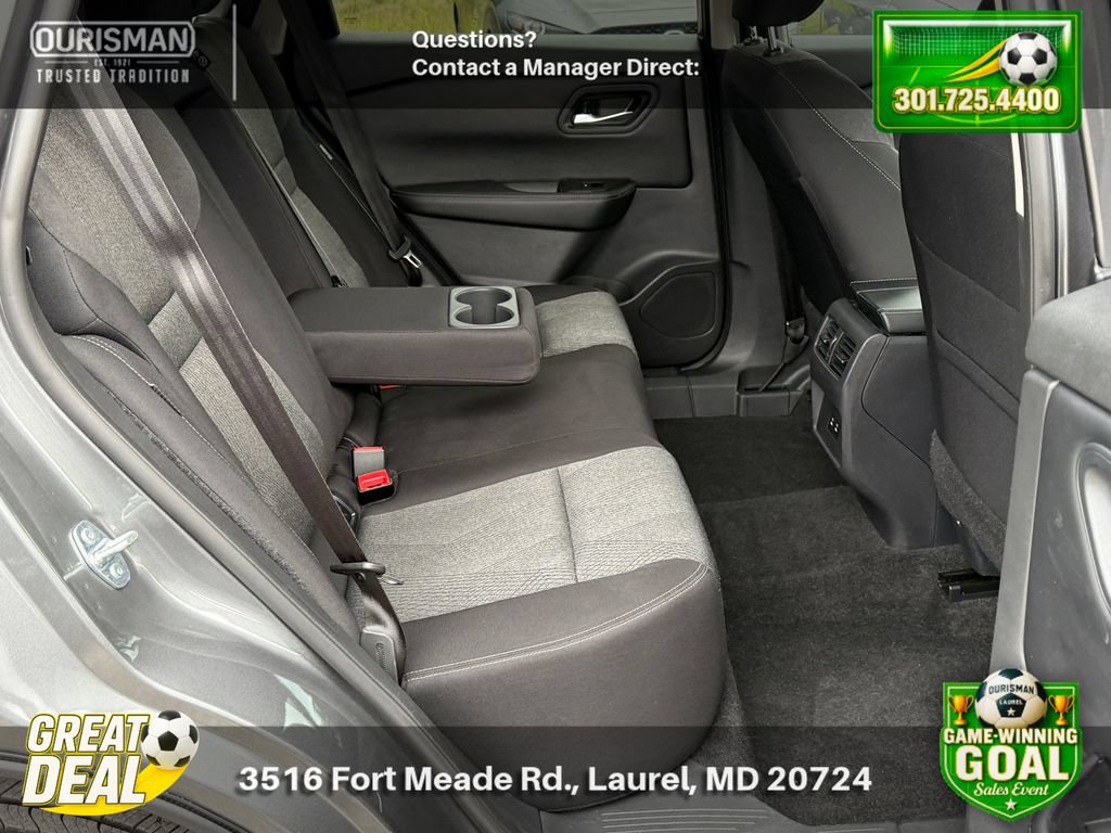 Used 2024 Nissan Rogue SV AWD/4WD image 13
