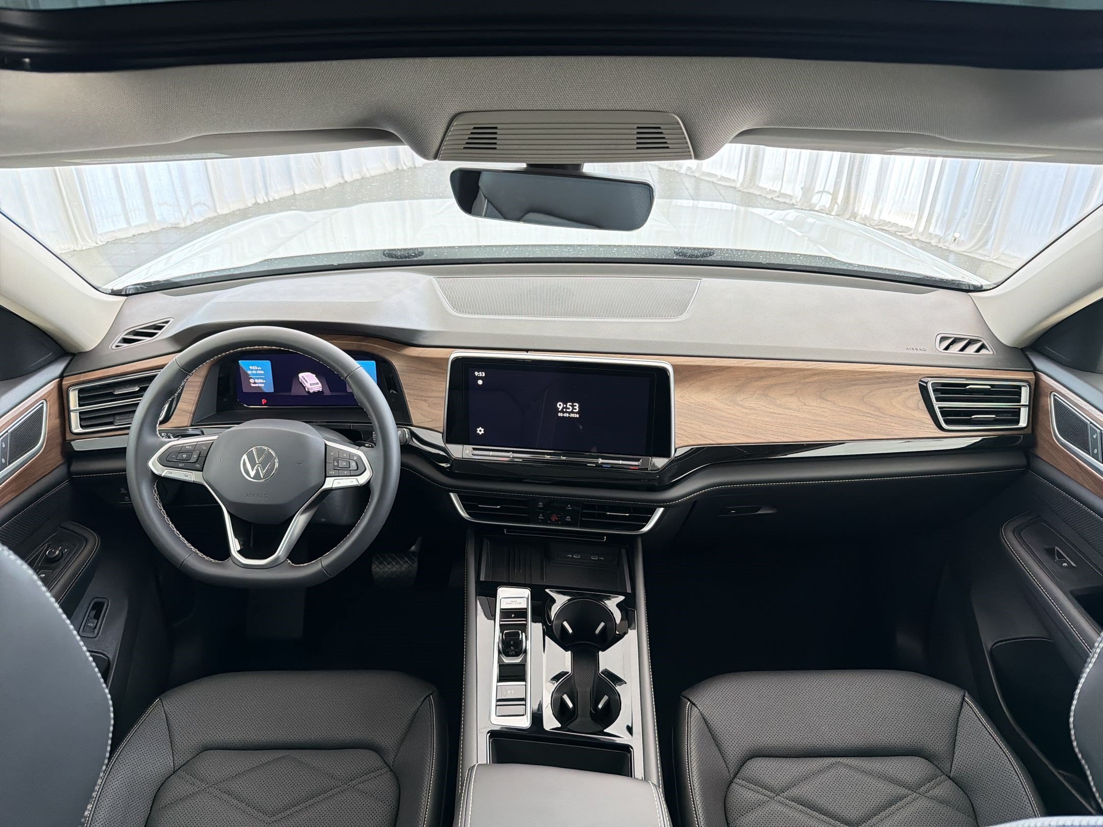 New 2026 Volkswagen Atlas SE FWD image 17
