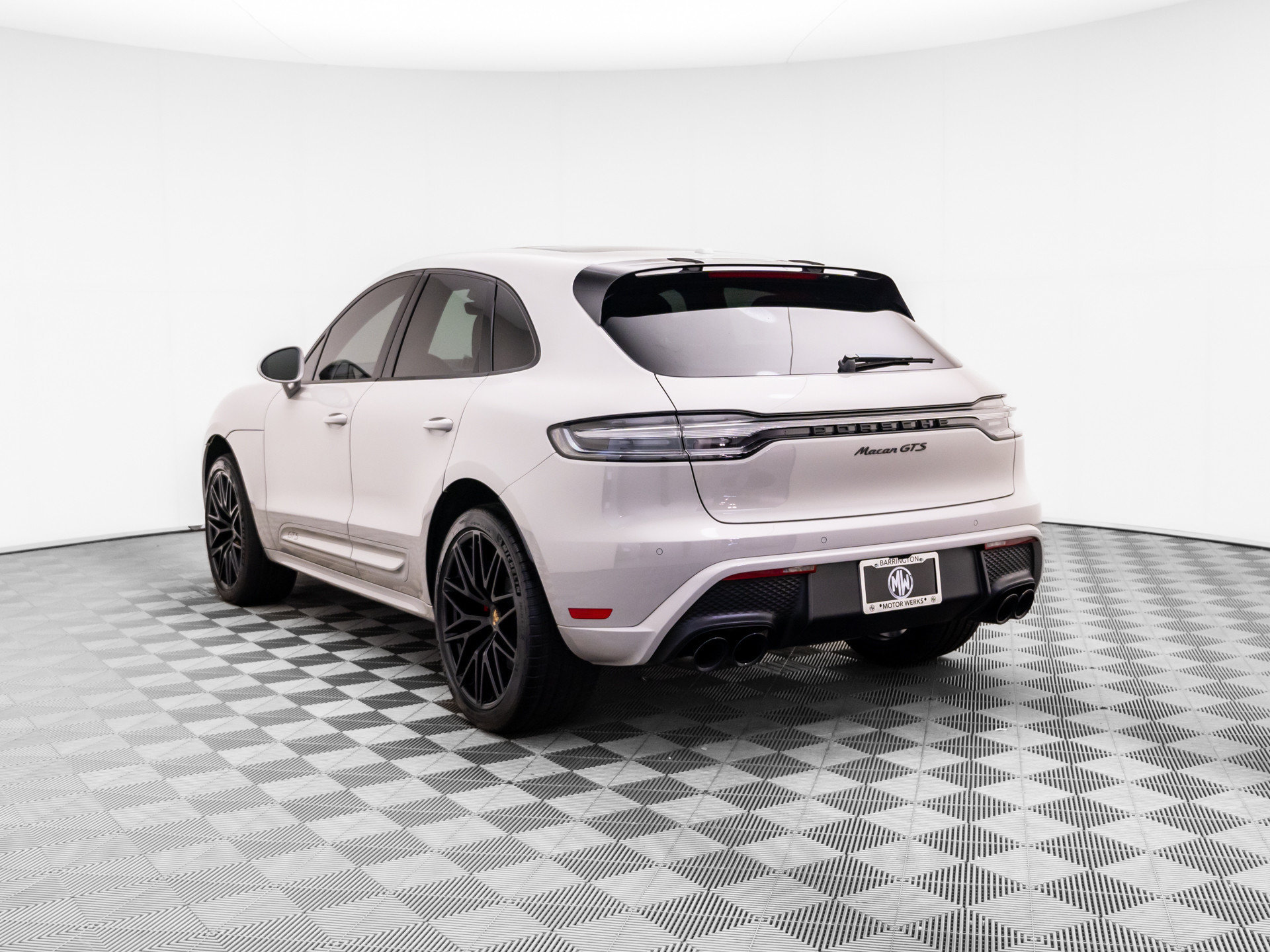 Certified 2023 Porsche Macan GTS w/ Premium Package Plus AWD/4WD image 3