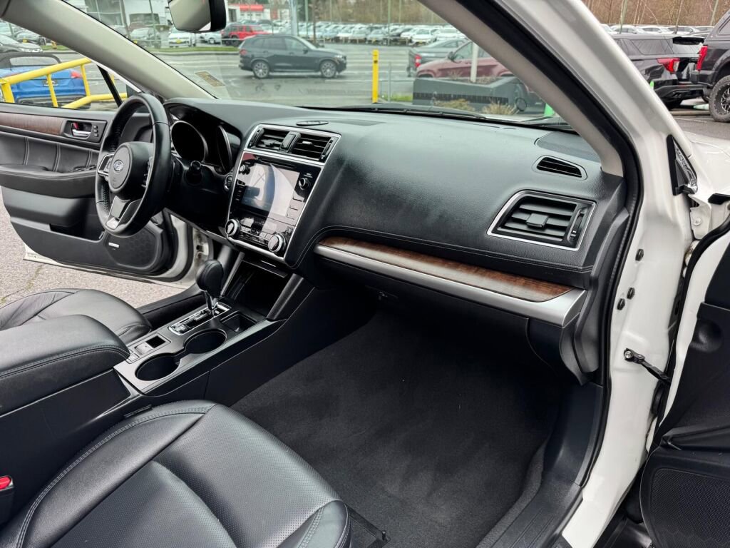Used 2018 Subaru Outback 2.5i Limited image 13