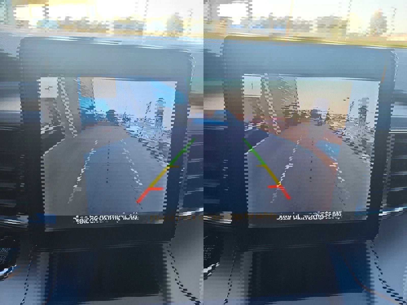 Used 2024 Ford Explorer XLT w/ Equipment Group 202A image 10