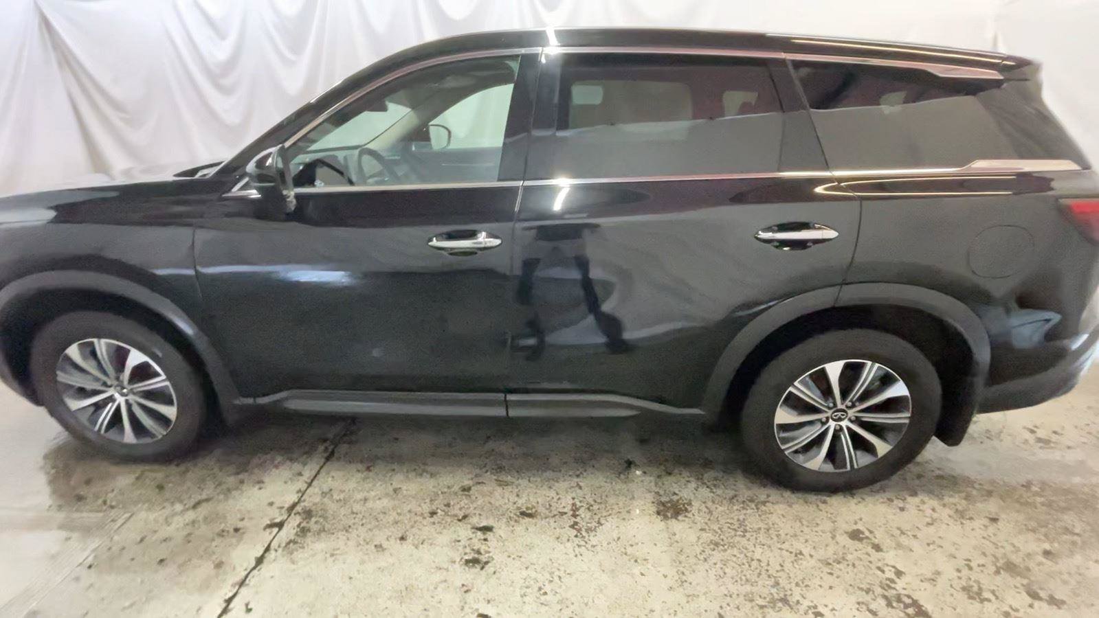 Used 2025 INFINITI QX60 Pure AWD/4WD image 11