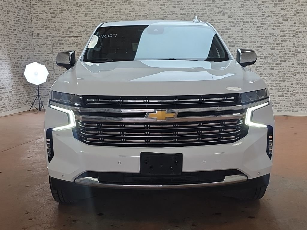 Used 2023 Chevrolet Suburban Premier image 2