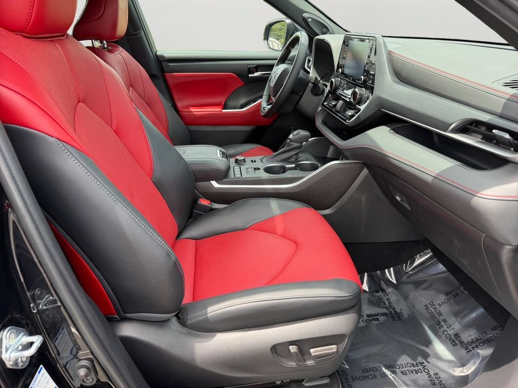 Used 2022 Toyota Highlander XSE AWD/4WD image 8