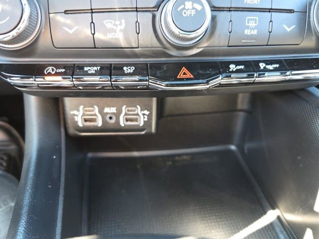 Used 2024 Dodge Durango GT image 29