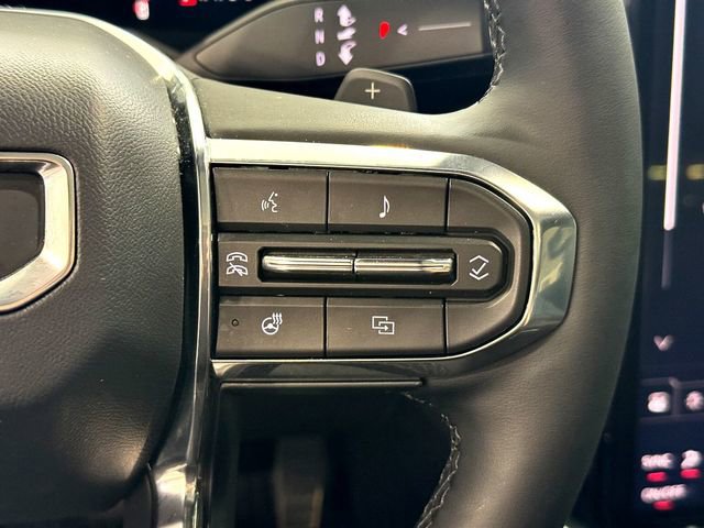 Used 2025 GMC Acadia Elevation w/ Elevation Premium Package FWD image 12