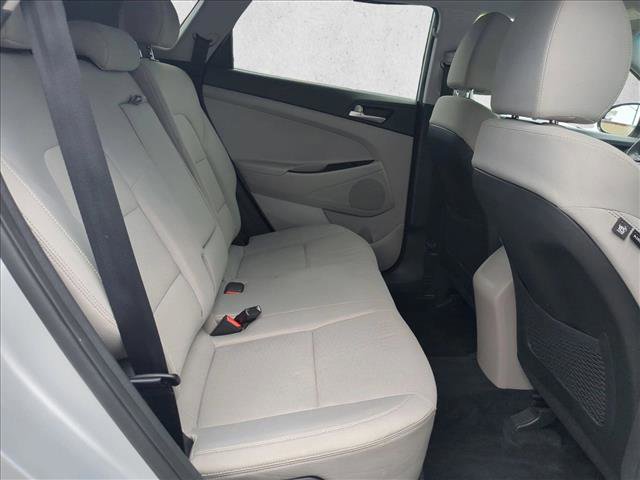 Used 2019 Hyundai Tucson SE image 18