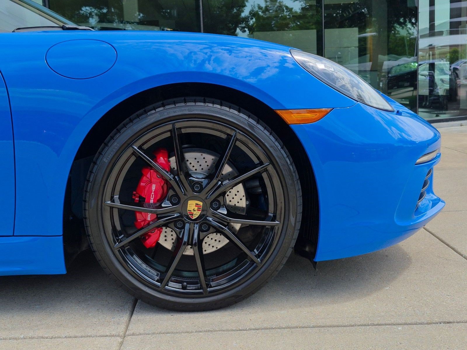 Certified 2025 Porsche 718 Boxster S RWD image 11