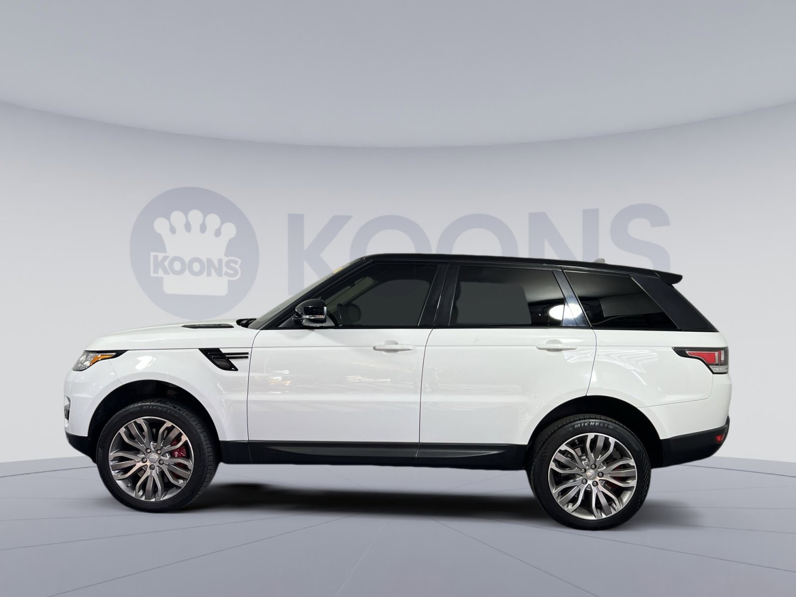 Used 2016 Land Rover Range Rover Sport Supercharged image 2