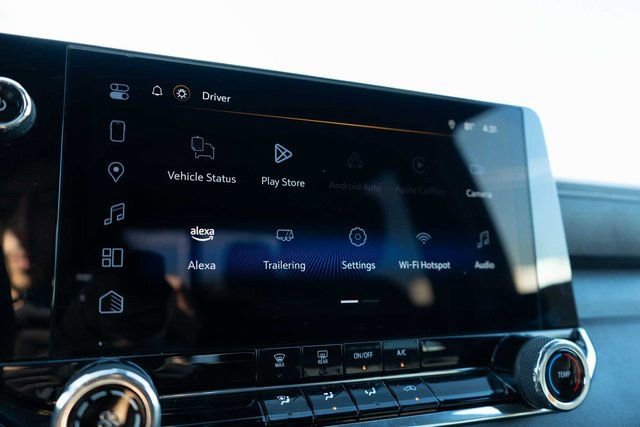 Used 2025 Chevrolet Colorado W/T image 21