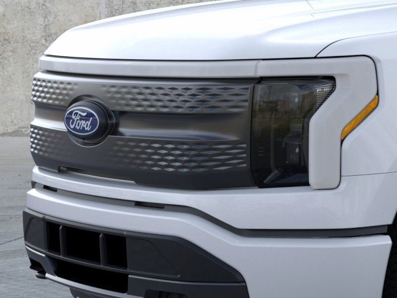 New 2025 Ford F150 Lightning XLT image 17